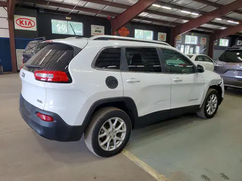 2014 Jeep Cherokee VIN 1C4PJLCB8EW149237 фото 3