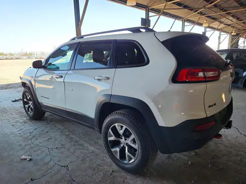 1C4PJMBS7FW712822 — 2015 Jeep Cherokee, фото 2 с аукциона Copart 14.10.2026, Передняя часть