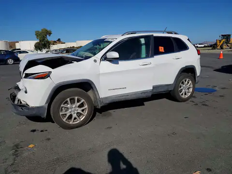 1C4PJMCS2FW523557 — 2015 Jeep Cherokee, Передняя часть (Front End), фото до ремонта