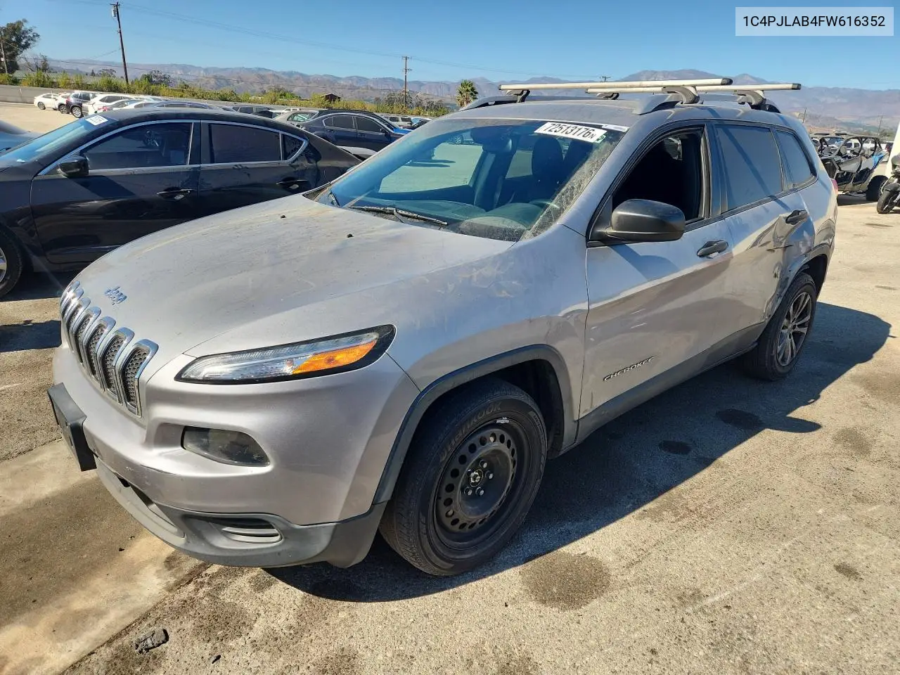 2015 Jeep Cherokee Sport VIN 1C4PJLAB4FW616352 фото 1