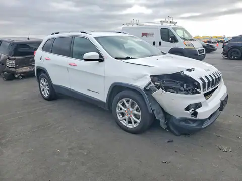 1C4PJLCB2GW113692 — 2016 Jeep Cherokee, фото 4 с аукциона Copart 30.09.2026, Передняя часть