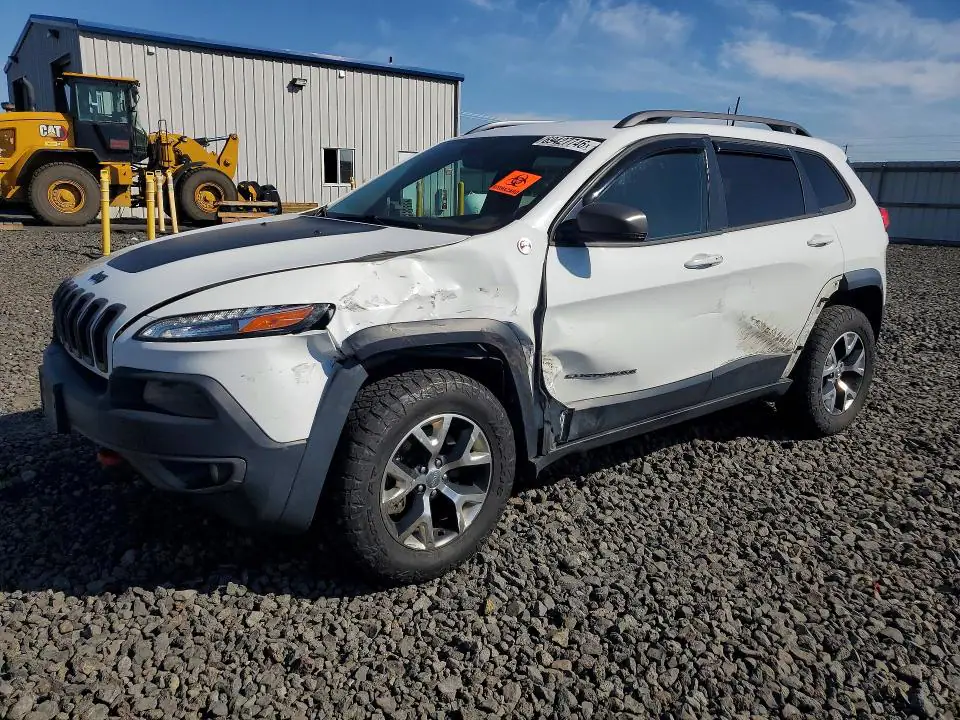 1C4PJMBS0GW261945 Jeep Cherokee 2016 — повреждение Передняя часть, фото до ремонта