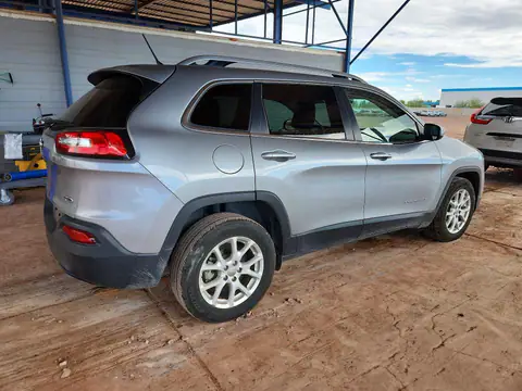 1C4PJLCB2GW216398 — 2016 Jeep Cherokee, фото 3 с аукциона Copart 13.10.2026, Передняя часть