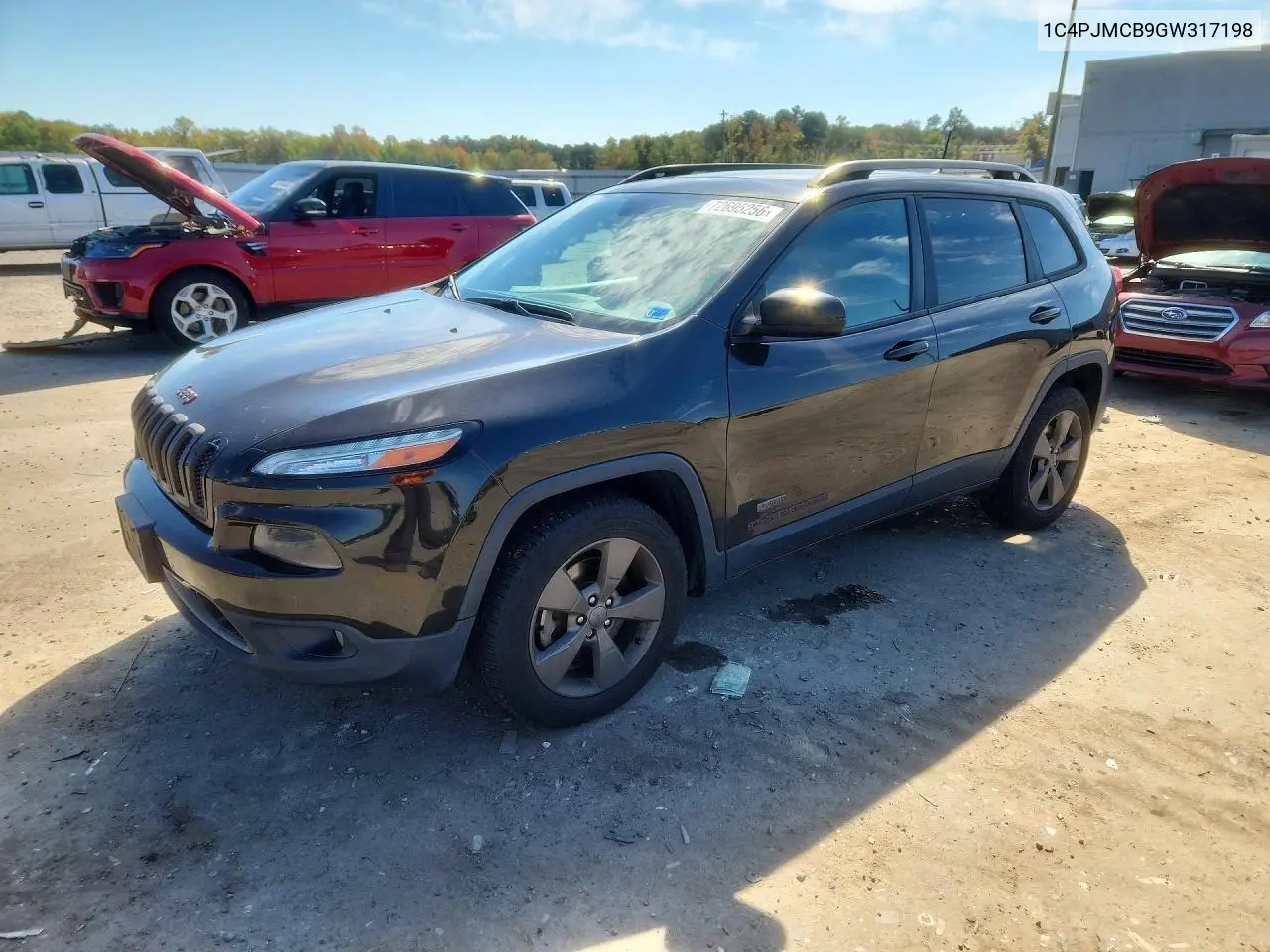 2016 Jeep Cherokee Latitude VIN 1C4PJMCB9GW317198 фото 1