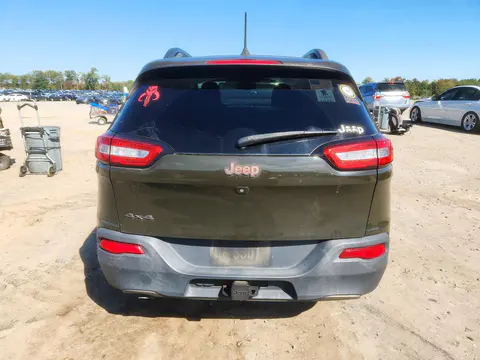 2016 Jeep Cherokee Latitude VIN 1C4PJMCB9GW317198 фото 6