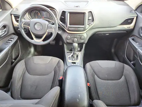 1C4PJLCB6GW184314 — 2016 Jeep Cherokee, фото 8 с аукциона Copart, Передняя часть