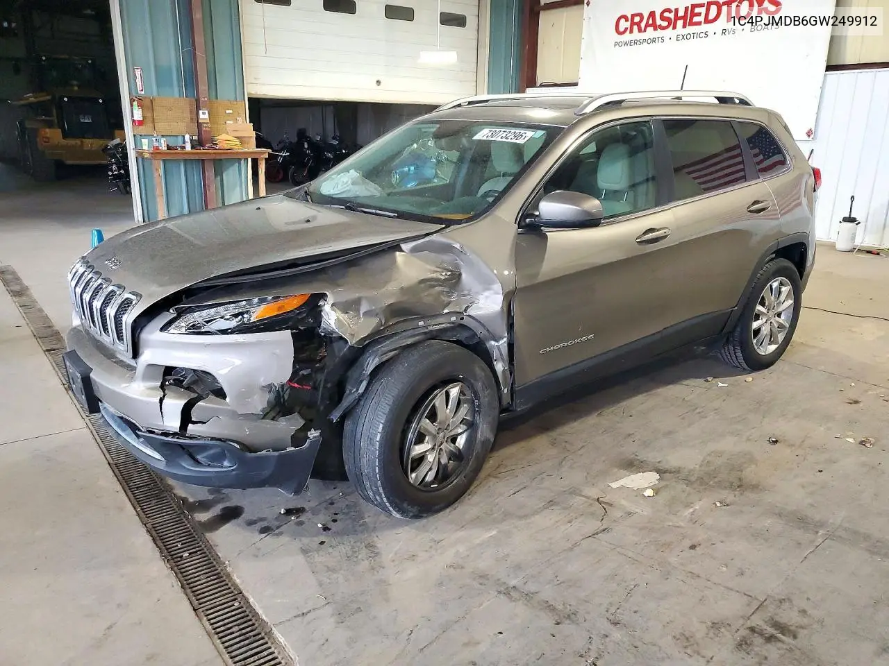 1C4PJMDB6GW249912 Jeep Cherokee 2016 — повреждение Передняя часть, фото до ремонта