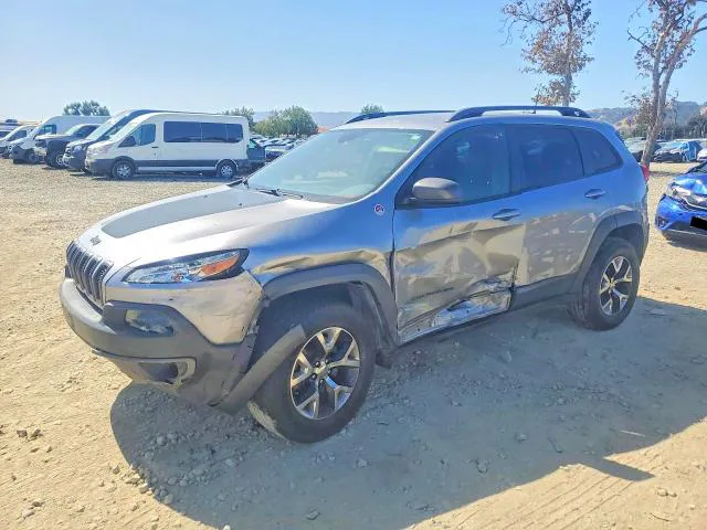 2017 Jeep Cherokee VIN 1C4PJMBB2HW518881 фото 1