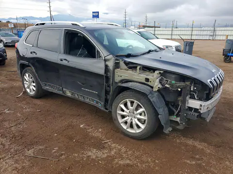 1C4PJMDB5HW519150 — 2017 Jeep Cherokee, фото 4 с аукциона Copart 30.09.2026, Передняя часть