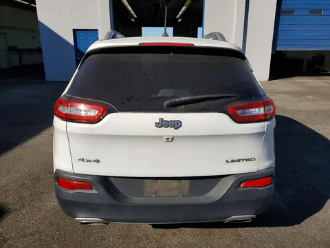 1C4PJMDS4HW637674 — 2017 Jeep Cherokee, фото 6 с аукциона Copart, Передняя часть