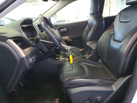 1C4PJMDS4HW637674 — 2017 Jeep Cherokee, фото 7 с аукциона Copart, Передняя часть