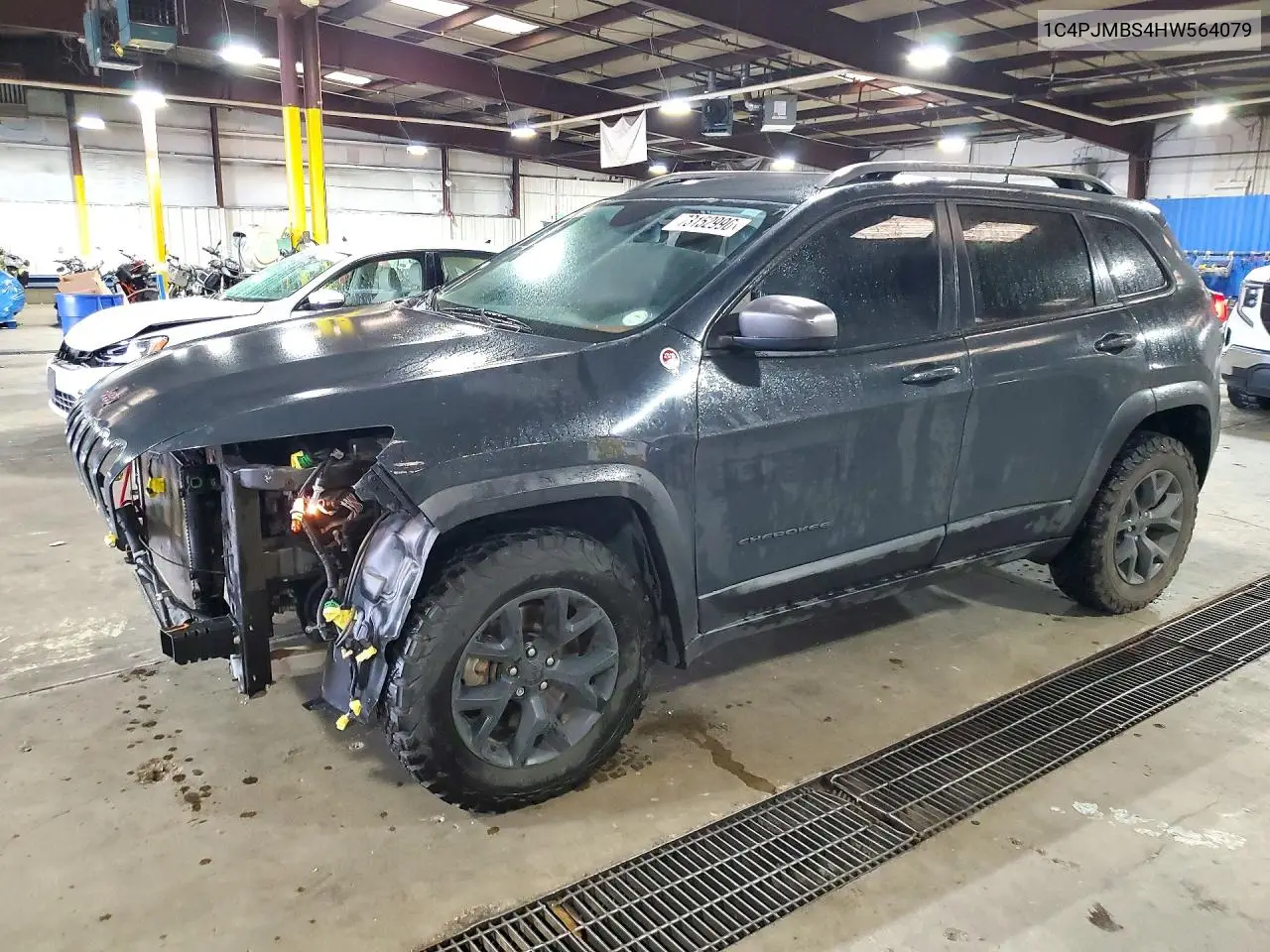 1C4PJMBS4HW564079 Jeep Cherokee 2017 — повреждение Передняя часть, фото до ремонта
