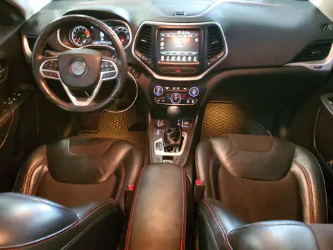 1C4PJMBS4HW564079 — 2017 Jeep Cherokee, фото 8 с аукциона Copart, Передняя часть