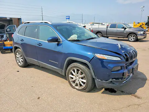1C4PJMDB0JD610103 — 2018 Jeep Cherokee, фото 4 с аукциона Copart 30.09.2026, Передняя часть