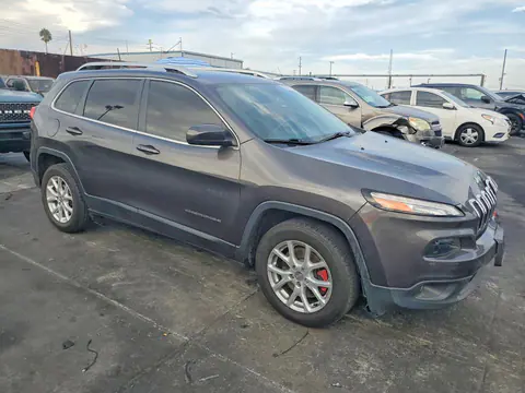 2018 Jeep Cherokee VIN 1C4PJLLB2JD557657 фото 4