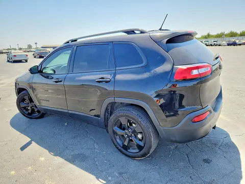 2018 Jeep Cherokee VIN 1C4PJLCB0JD556474 фото 2