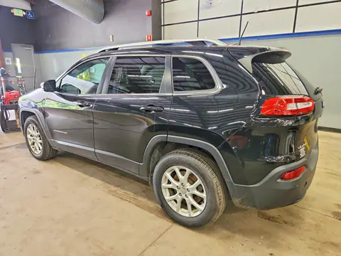 2018 Jeep Cherokee VIN 1C4PJMLBXJD520992 фото 2
