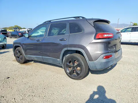 2018 Jeep Cherokee VIN 1C4PJLCBXJD556448 фото 2