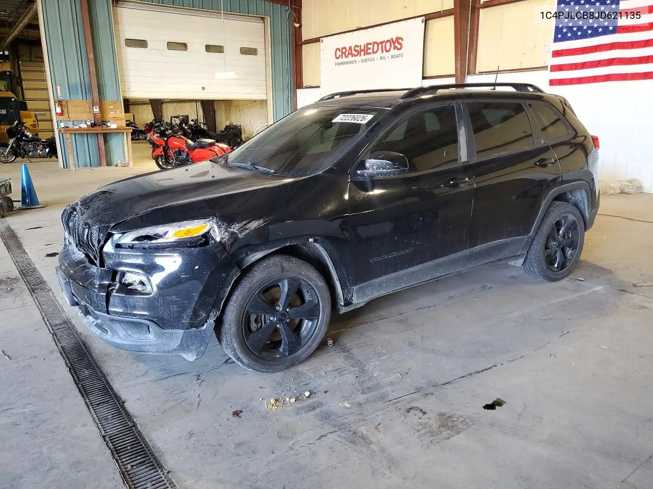 2018 Jeep Cherokee Latitude VIN 1C4PJLCB8JD621135 фото 1