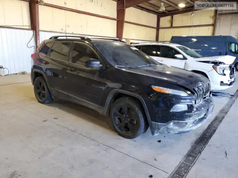 2018 Jeep Cherokee Latitude VIN 1C4PJLCB8JD621135 фото 4