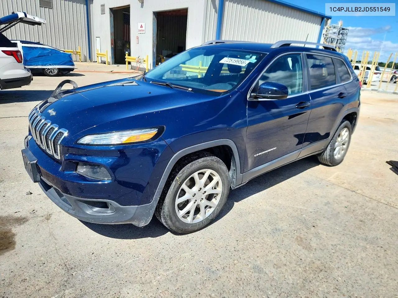 2018 Jeep Cherokee Latitude Plus VIN 1C4PJLLB2JD551549 фото 1