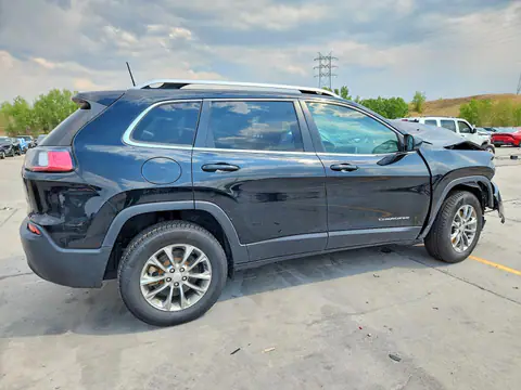 1C4PJMLN6KD356037 — 2019 Jeep Cherokee, фото 3 с аукциона Copart 30.09.2026, Передняя часть