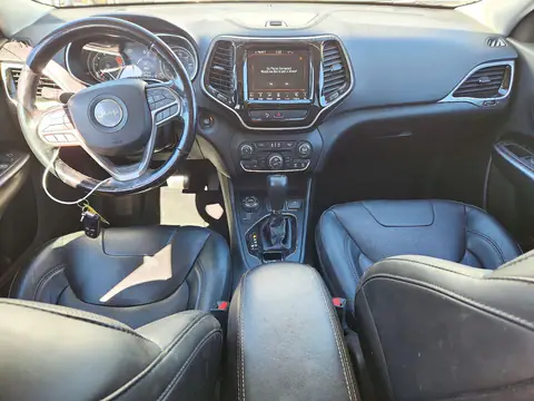 1C4PJMDX2KD488888 — 2019 Jeep Cherokee, фото 8 с аукциона Copart, Передняя часть