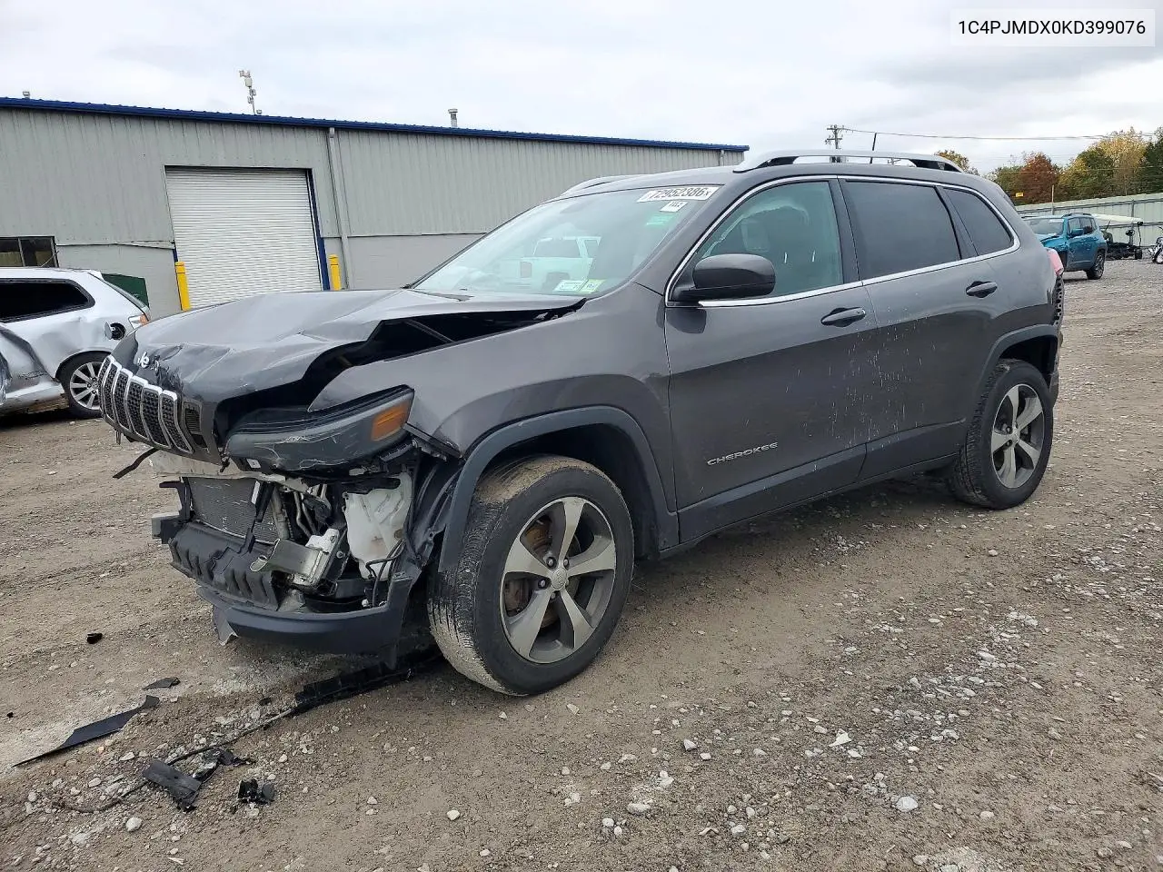 1C4PJMDX0KD399076 Jeep Cherokee 2019 — повреждение Передняя часть, фото до ремонта