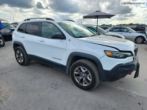 1C4PJMBX6KD298742 — 2019 Jeep Cherokee, фото 4 с аукциона Copart, Передняя часть
