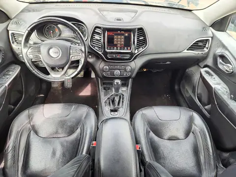 1C4PJLDB1KD201796 — 2019 Jeep Cherokee, фото 8 с аукциона Copart, Мелкие вмятины и царапины