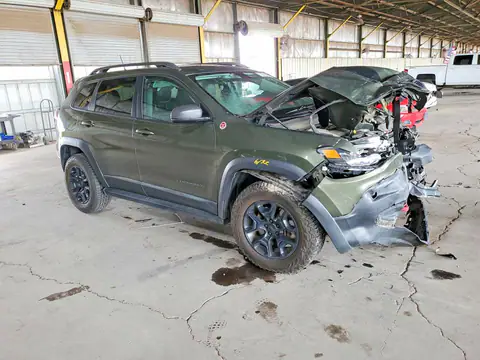 1C4PJMBN6LD528733 — 2020 Jeep Cherokee, фото 4 с аукциона Copart 14.10.2026, Передняя часть