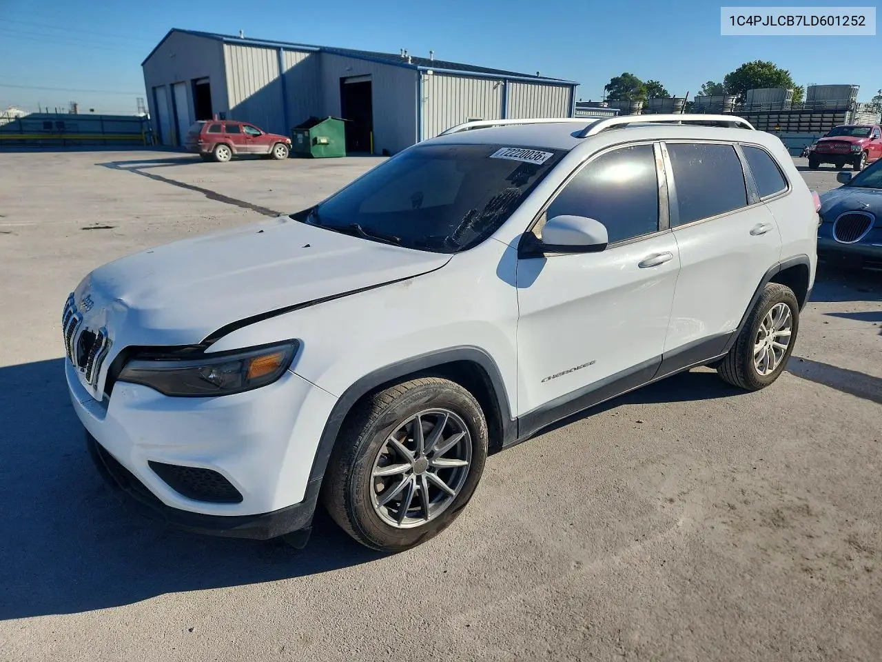 2020 Jeep Cherokee Latitude VIN 1C4PJLCB7LD601252 фото 1