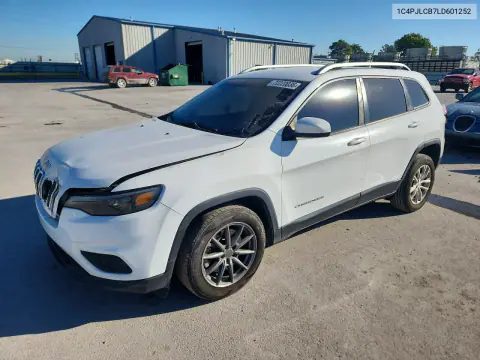 1C4PJLCB7LD601252 — 2020 Jeep Cherokee, Передняя часть, фото до ремонта