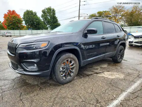 1C4PJMMB5PD108258 — 2023 Jeep Cherokee, Задняя часть, фото до ремонта