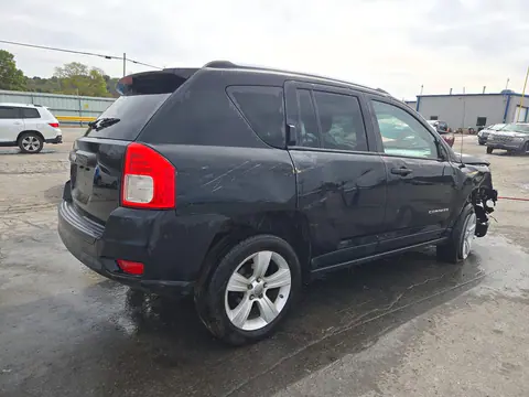 2011 Jeep Compass Sport VIN 1J4NF1FB2BD154962 фото 3