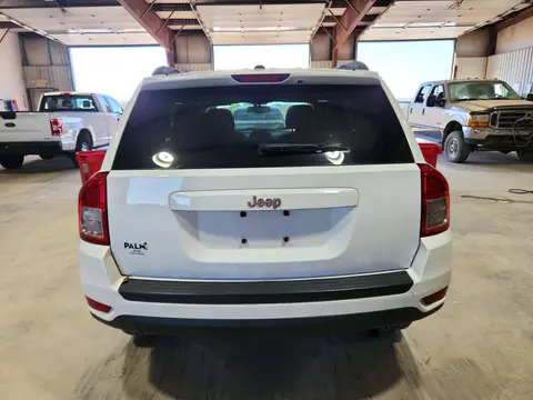 2013 Jeep Compass Sport VIN 1C4NJCBB6DD283425 фото 6