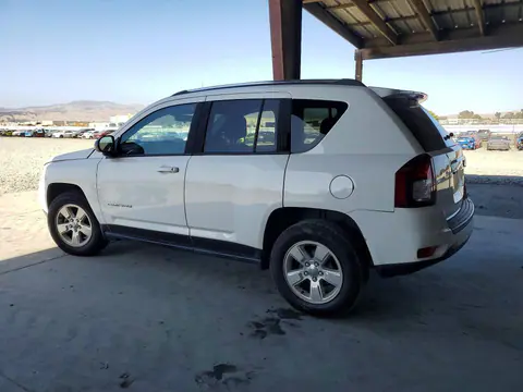 2014 Jeep Compass VIN 1C4NJCBAXED882191 фото 2
