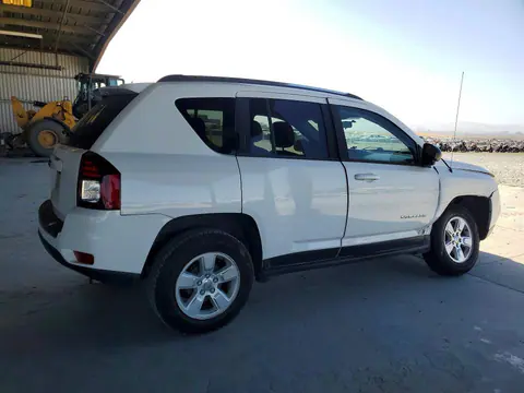 2014 Jeep Compass VIN 1C4NJCBAXED882191 фото 3