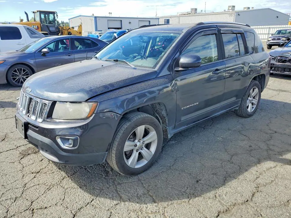 2015 Jeep Compass VIN 1C4NJCEA1FD192178 фото 1