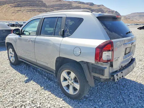 2016 Jeep Compass VIN 1C4NJDBB7GD551425 фото 2