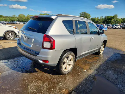 2016 JEEP COMPASS VIN 1C4NJDEBXGD759195 фото 3