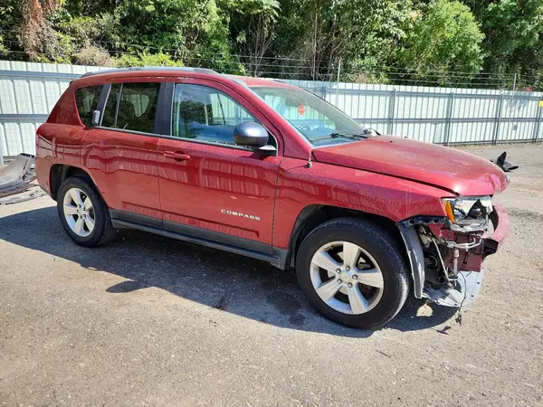 1C4NJCBA5GD705373 — 2016 Jeep Compass, фото 4 с аукциона Copart, Передняя часть