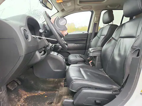 1C4NJDEBXGD730604 — 2016 Jeep Compass, фото 7 с аукциона Copart, Передняя часть