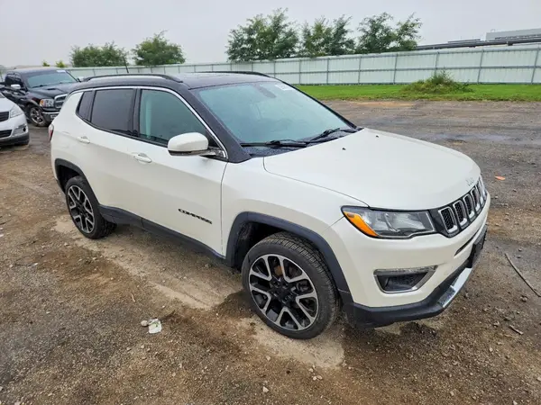 3C4NJDCB3HT681714 — 2017 Jeep Compass, фото 4 с аукциона Copart 13.10.2026, Мелкие вмятины и царапины