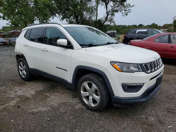 3C4NJDBB5HT692442 — 2017 Jeep Compass, фото 4 с аукциона Copart, Задняя часть