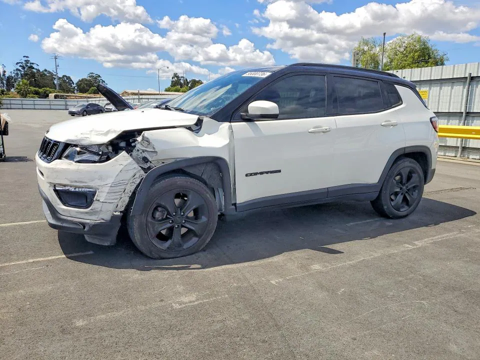 2018 Jeep Compass VIN 3C4NJCBB0JT502062 фото 1