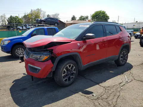3C4NJDDB9JT501205 — 2018 Jeep Compass, Передняя часть (Front End), фото до ремонта