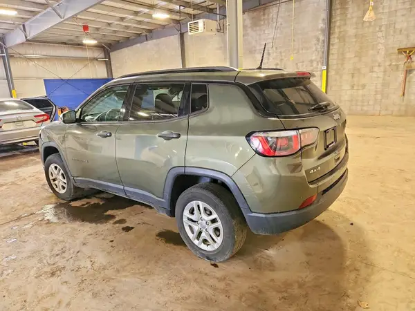 3C4NJDABXJT314964 — 2018 Jeep Compass, фото 2 с аукциона Copart 29.09.2026, Передняя часть