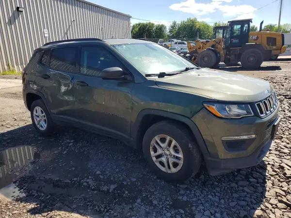 3C4NJDABXJT314964 — 2018 Jeep Compass, фото 4 с аукциона Copart 29.09.2026, Передняя часть