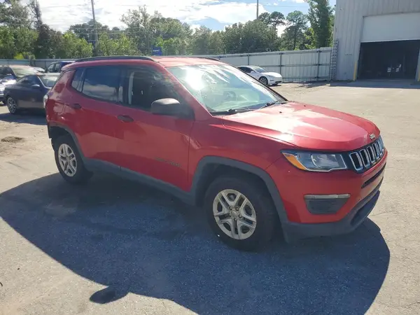3C4NJCAB7JT122539 — 2018 Jeep Compass, фото 4 с аукциона Copart, Задняя часть